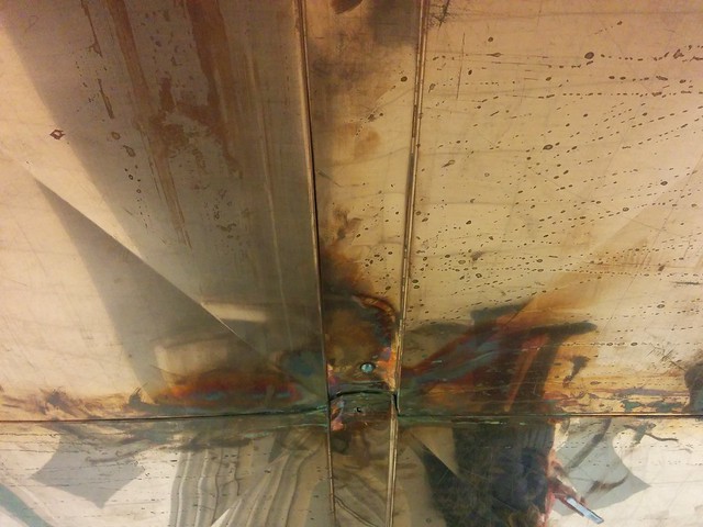 Reflective copper duct, Bloor-Yonge #toronto #blooryonge #ttc #subway #copper #duct #mirror