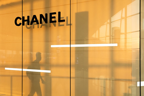 Chanel by josullivan.59, Sunset light hits the Chanel store at Hong Kong Airport.2019 artistic asia china hongkong january ab