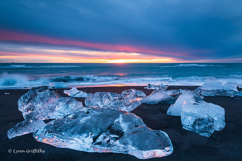 beach landscape morninglight water sunrise ocean glacier coast blacksand ice landscapephotography outdoorphotography easternregion iceland is