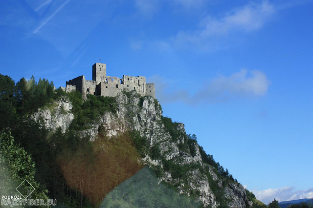 Zamek gdzieś na Słowacji