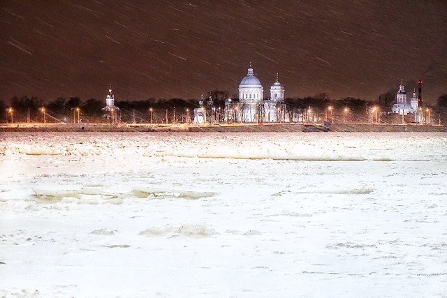 St.Petersburg. Snow night.