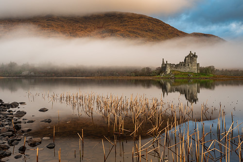 castle side scotland turistic hour colours water reflections landscape photography travel golden morning sunrise dalmally unitedkingdom gb