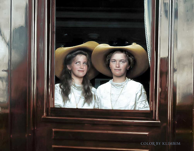 Maria and Olga Romanov | Мария и Ольга Романовы, 1912