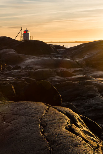 Hönö Klåva Rocks by diesmali, hönö klåva klova lighthouse fyr rocks sunset cliffs sea ocean clouds warm archipelago canoneos6d can