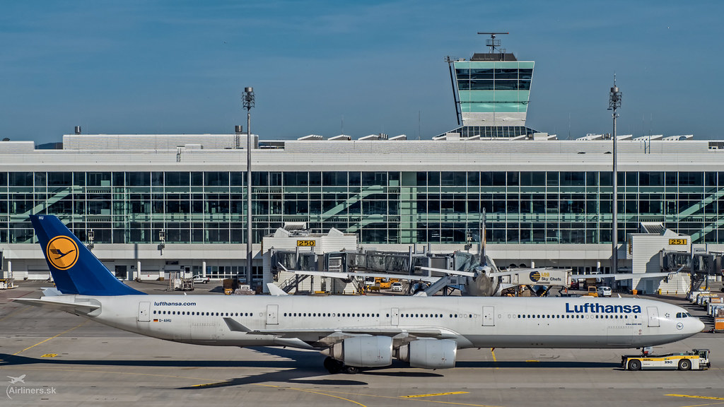 D-AIHU Lufthansa Airbus A340-642