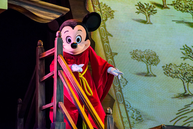 Mickey Mouse in Mickey and the Magical Map - Disneyland