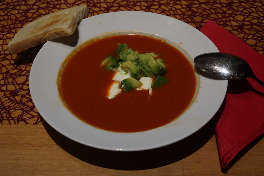Tomaten-Chili-Suppe mit Avocado und Toast (mein 2. Teller)… | Flickr