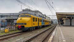 NSM (ex NS) 876 leaving Alkmaar railway station
