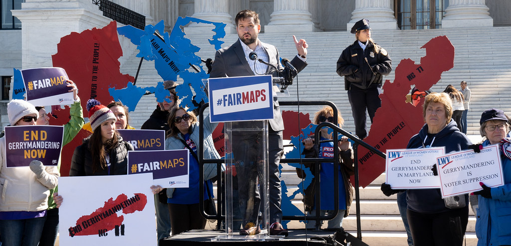 End Gerrymandering | A rally to end gerrymandering outside t… | Flickr