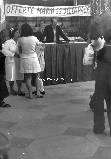 Giugliano in Campania (NA), 1972, Festa della Madonna della Pace e volo dell'angelo.