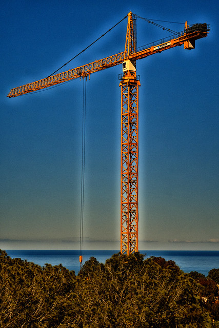The glowing crane -[ HSS ]-