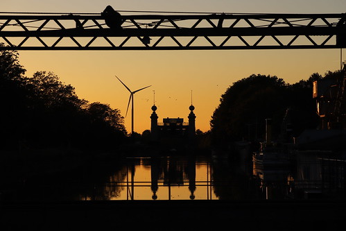 sunset sonnenuntergang orange schiffshebewerk shiplift henrichenburg museum museumshafen dortmundemskanal waltrop oberwiese kanal abend evening channel