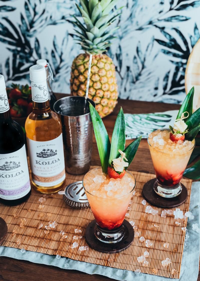 Hawaiian Honi Cocktail (Strawberry Hibiscus Rum Smash Cocktail) www.pineappleandcoconut.com