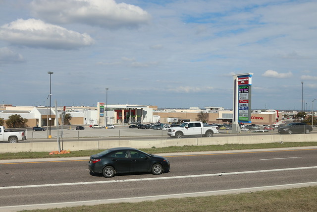 Denton, TX Golden Triangle Mall Pic 3