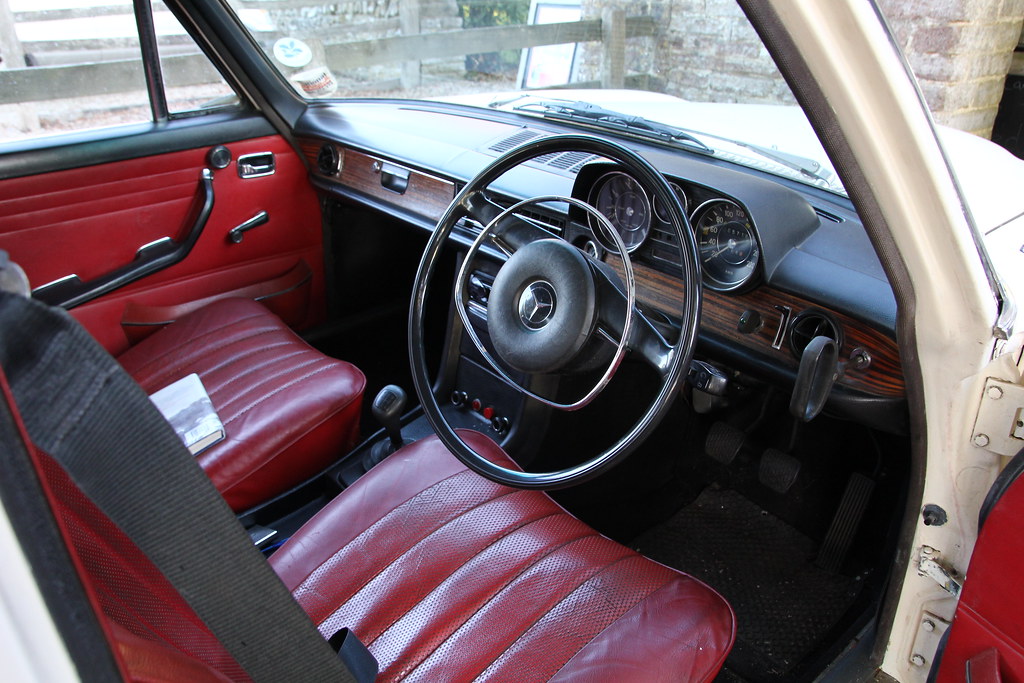 1972 Mercedes 280 W114 Interior Lovely Red Seats With Whit