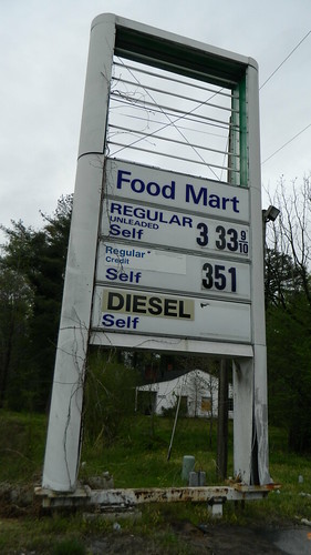 pure route58foodmart sign abandoned closed dead empty former old vacant suffolk va virginia