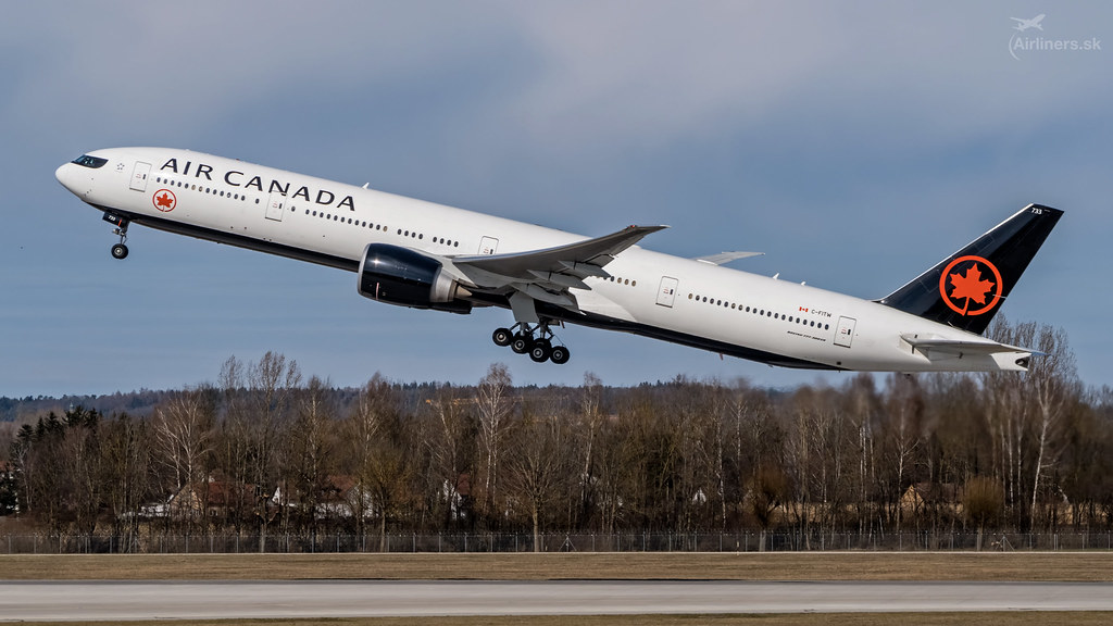 C-FITW Air Canada Boeing 777-333(ER)