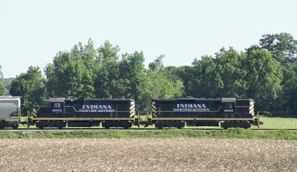 Outbound grain train on the Indiana Northeastern Railroad … | Flickr