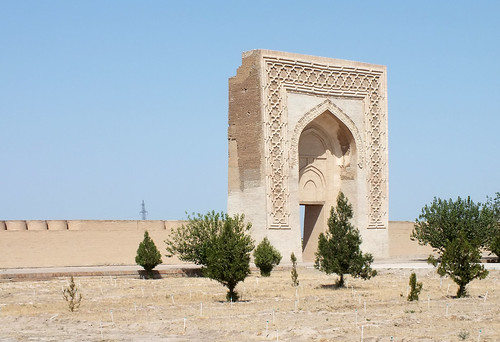 asia uzbekistan bukhara landscap road desert dana iwahcow dragoman overland silk trip september 2018 rabati malik ribati caravanserai