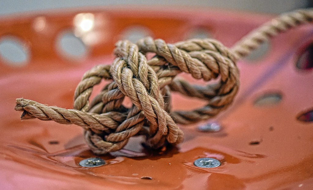 Nylon Rope Knot, ODC knots/knotted Found this knot in the s…