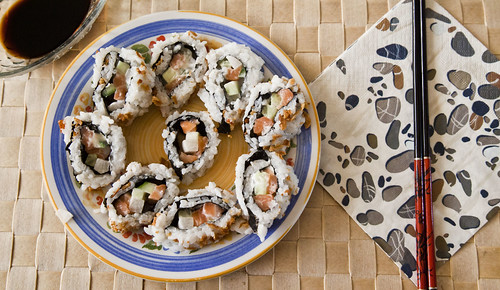 Hemgjord maki sushi