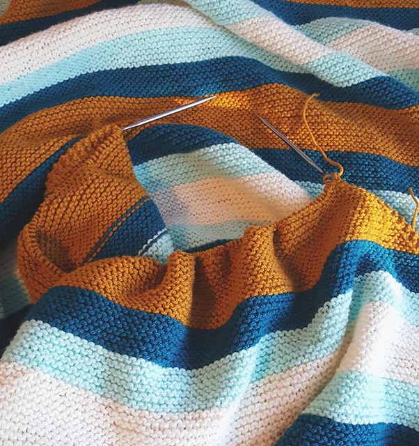 getting much closer to finishing this blanket! I expected to get sick of the colors and thought I might add something different near the end but I still love them 💙