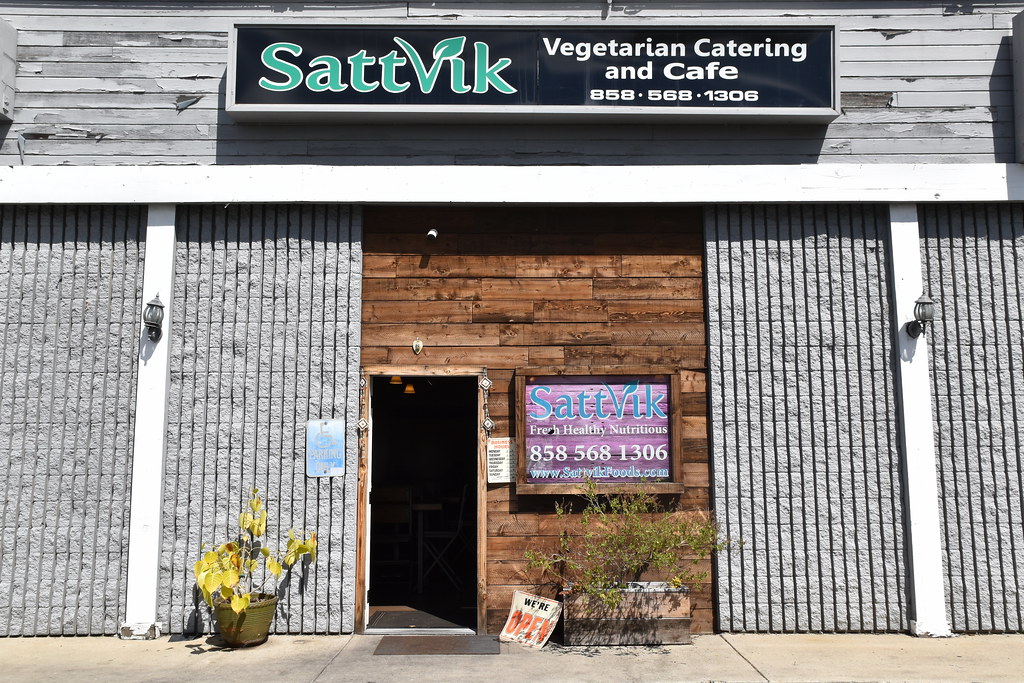 Sattvik Foods (San Diego, CA) | www.thevegfoodie.com | Kelly Bone | Flickr