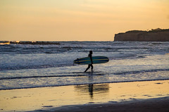 Surf en Playa Acantilados