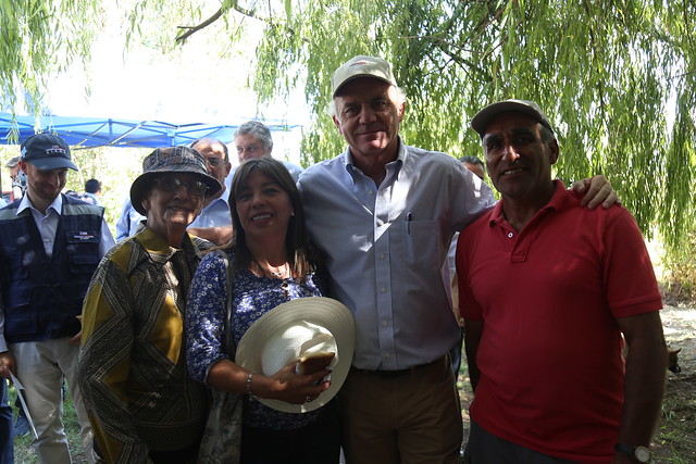 Ministro Walker y Subsecretario Alfonso Vargas se reúne con agricultores de la Segunda sección del Río Aconcagua y agricultores de San Felipe