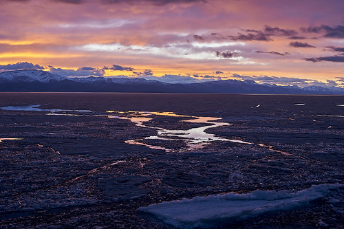 travel khövsgöllake khövsgöl mongolië mn lake frozen sunset ice water mongolia planart1450 carlzeiss nikon d700 nikond700 zeiss planar5014zf nature natuur zonsondergang