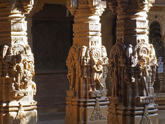 Jain temple, Hindu carvings