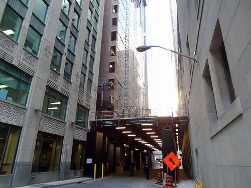 TD South Tower Re-cladding (95 Wellington St W, Cadillac Fairview, 23s, WZMH Architects) | by drum118
