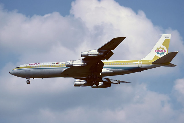 9Y-TEX Boeing B707-321B EGLL 1980