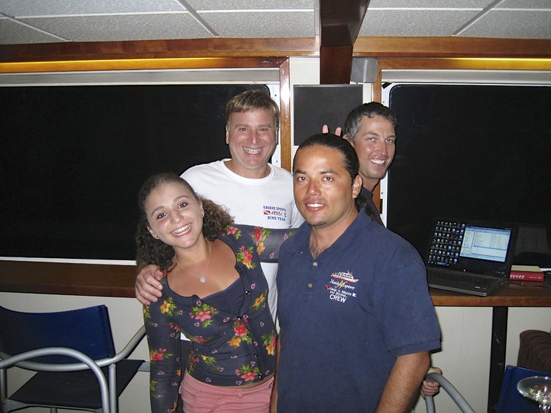 Divemaster Juan, Gordon, Roger & Taylor Muller Nautilus Explorer Aug 2011 Gaudalupe - Version 2
