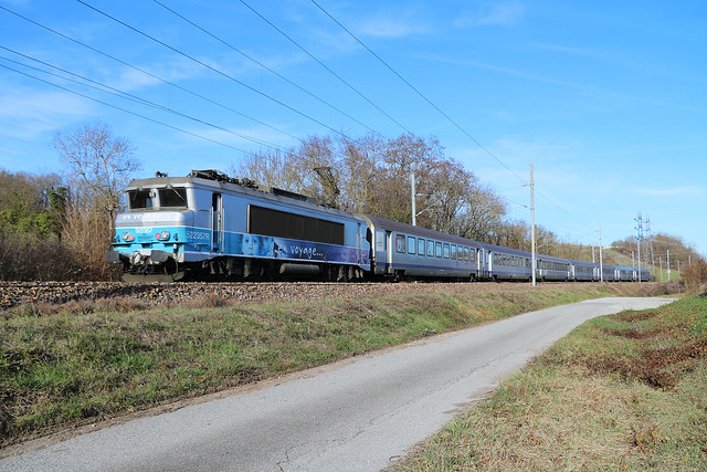 BB-522357 SNCF between Challex and Pougny. January 4. 2019