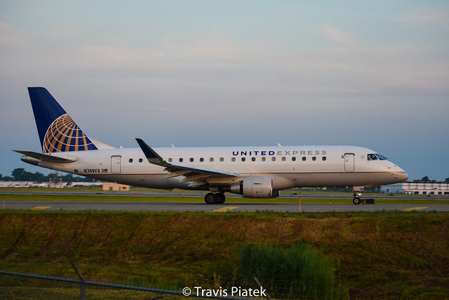 Republic Airlines –  Embraer ERJ-175LR N749YX @ Buffalo Niagara