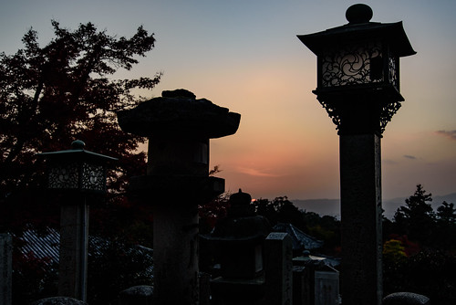 japan 奈良県 奈良公園 二月堂 寺院 temple 夕景 sunset