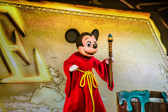 Mickey and the Magical Map - Disneyland