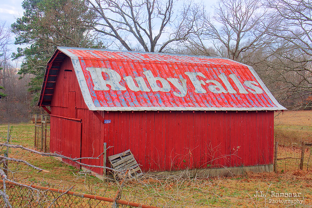 Ruby Falls barn - Manchester, Tennessee