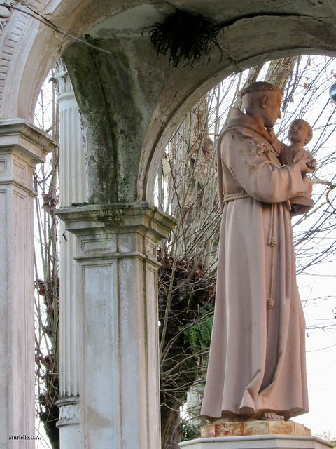 Monument à Saint Antoine de Padoue. Brive-la-Gaillarde. Corrèze.