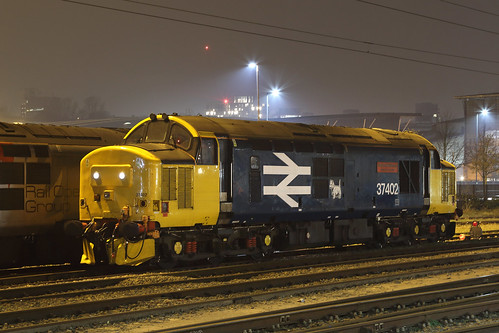 large logo livery drs class 374 37 tractor growler 37402 stephenmiddlemore stabled norwich station night