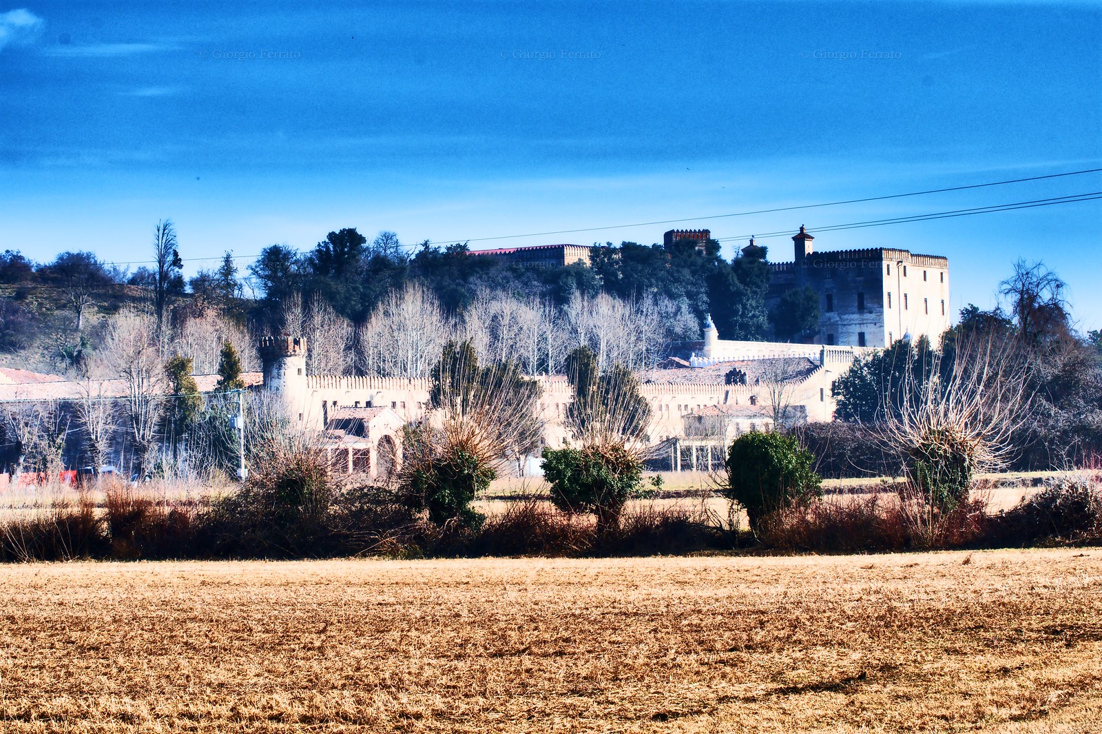 Antico e misterioso Castello del Cataio