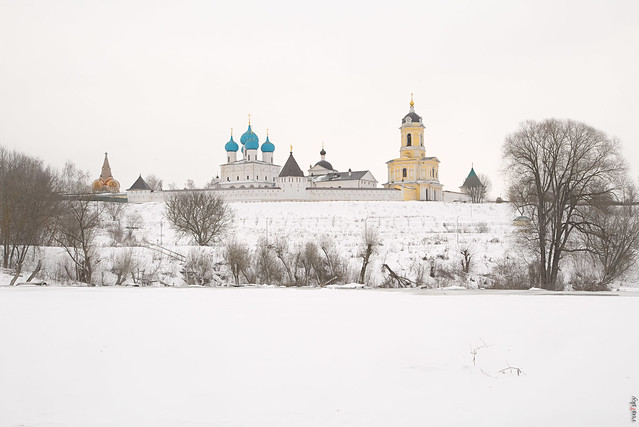 RUS70913 - Winter Time #16. Monastery