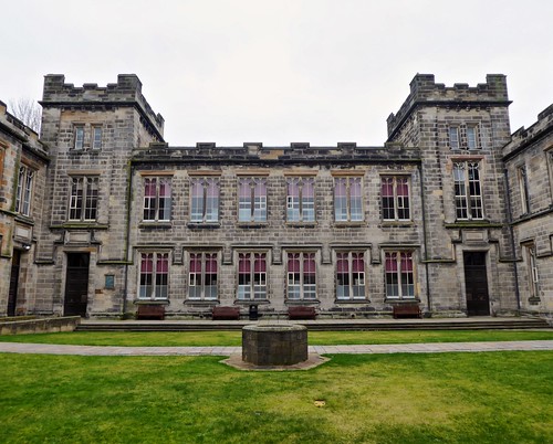 King's College Quadrangle and Well
