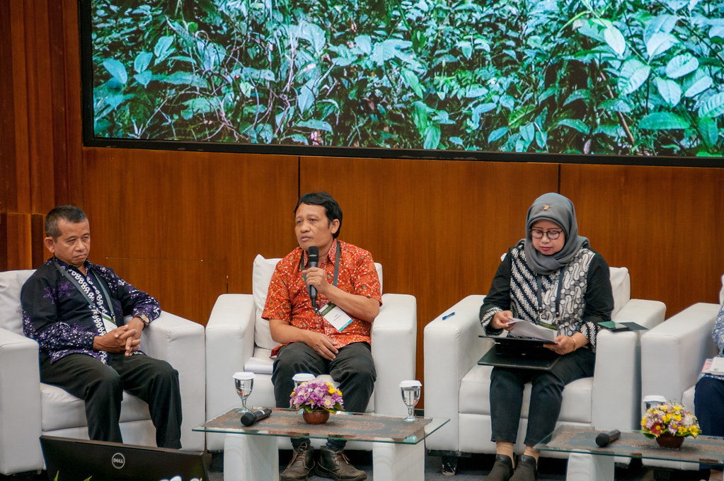 Panelists of brownbag discussion. CIFOR, Bogor, Indonesia.