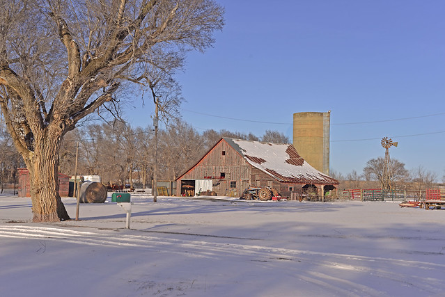 Everything you needBarn, Silo, Windmill, Tractor and Snow