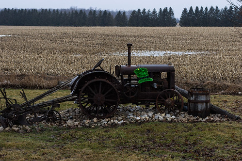 spring field tractor antique stpatricksday shamock