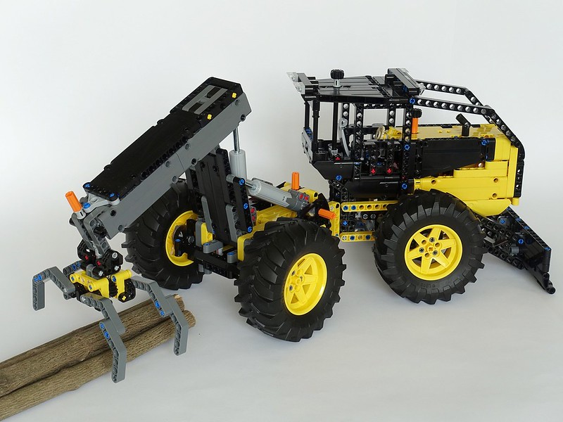 LEGO MOC 42081: Wheel Skidder by Tomik | Rebrickable - Build with LEGO