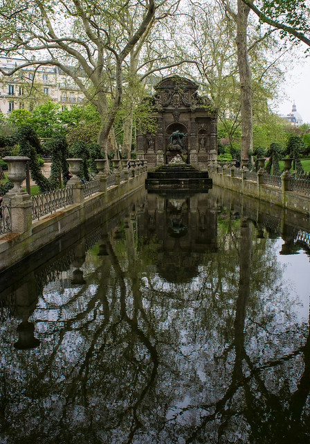 Jardin du Luxembourg. La fontaine Médicis