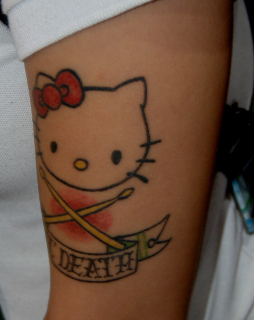Comic Con 2007: Hello Kitty Tattoo
